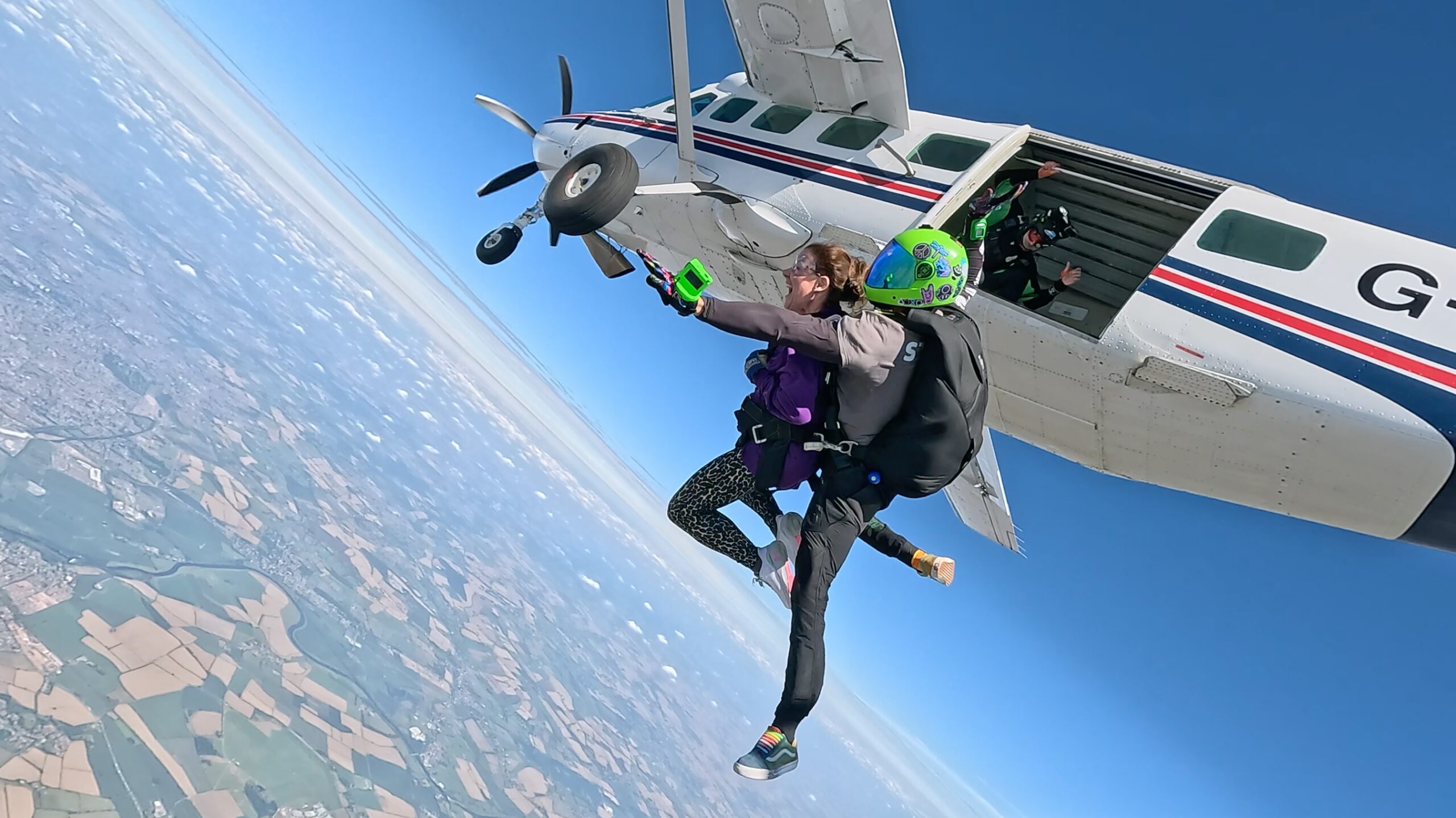 Skydive for b:friend