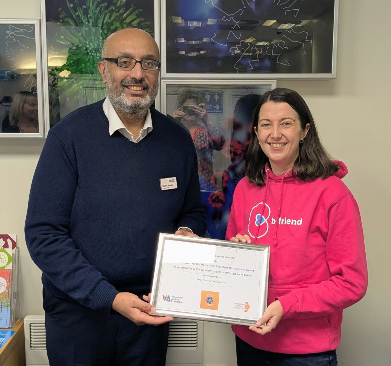 b:friend receives Volunteer Management Award